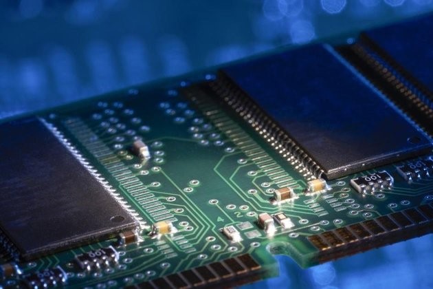 Tower Semiconductor Secures $1.3 Billion Silicon Photonics Order